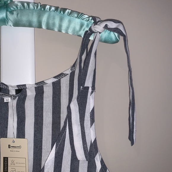 Tie Shoulder Dress - Picture 3 of 4